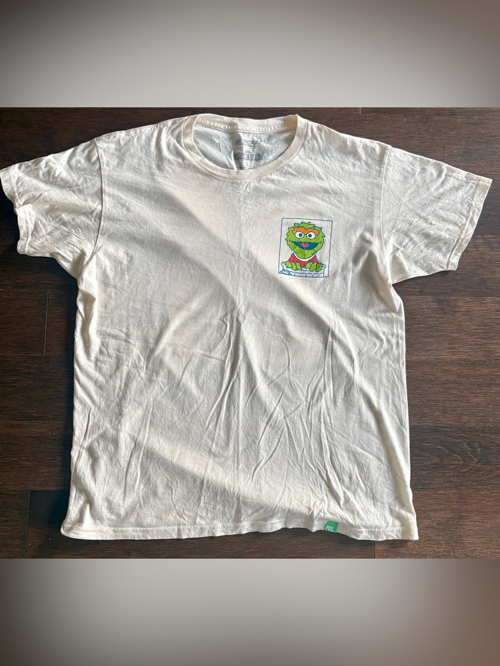 Oscar The Grouch RetroKid Size Large T-Shirt - Only worn once